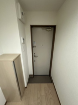 毎日通る玄関はこちらです