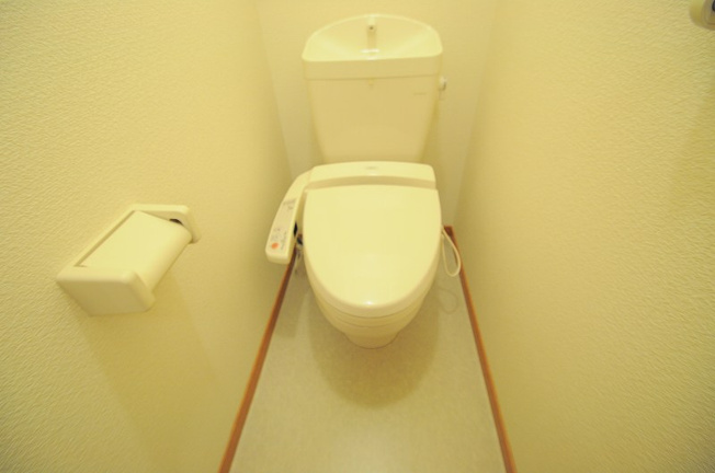 【トイレ】 | レオパレスコスモスカイⅡ | 画像9