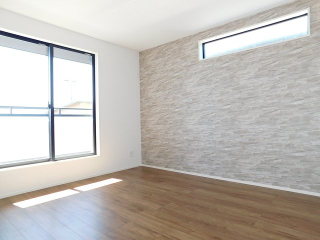 北名古屋市六ツ師女夫越の新築一戸建の洋室|◇２階洋室◇　　南面で明るい洋室約７．０帖　ウォークインクローゼット完備♪　バルコニー付き！