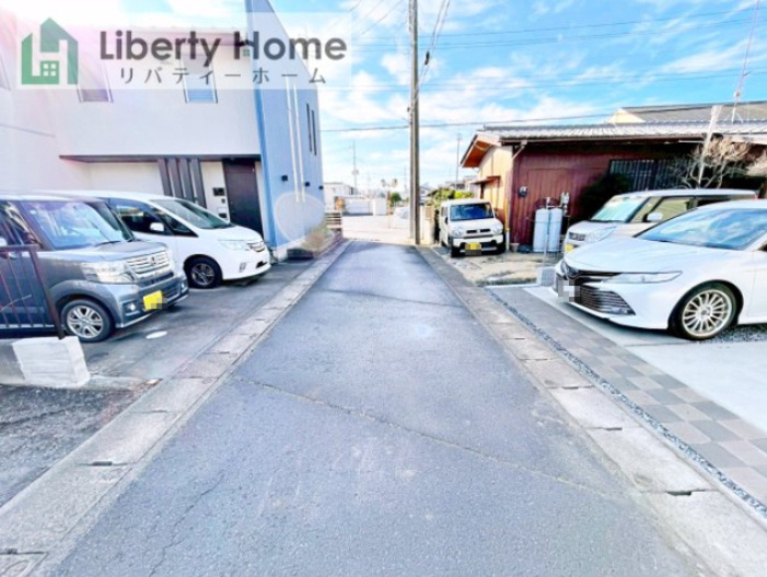 水戸市堀町3期　新築戸建の前面道路含む現地写真