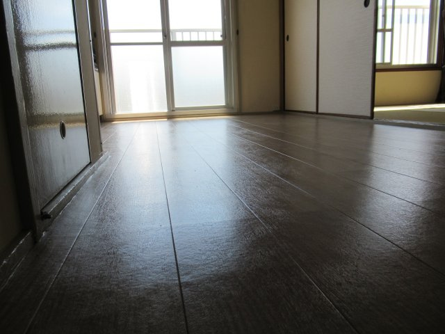 兵庫県公社　東垂水南（２）１Ｂ号棟の居間・リビング|おしゃれなリビングです