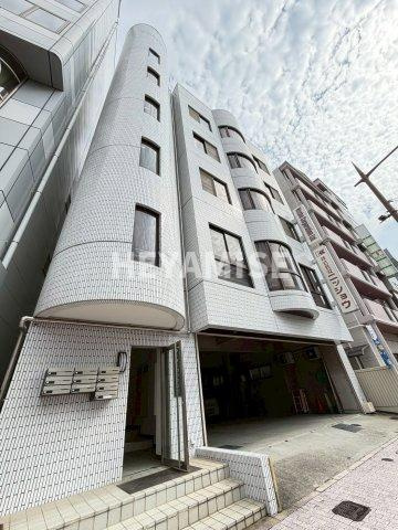 アンダーロックタカラマチ