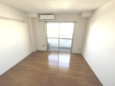 【居間・リビング】 | ジョイアキタノ | キレイなお部屋です