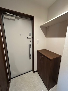 プルメリア江坂の玄関|落ち着いた玄関です