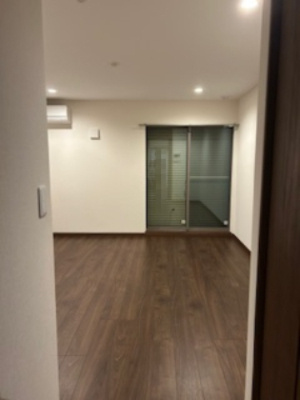 プルメリア江坂の居間・リビング|ゆったりとしたリビングです