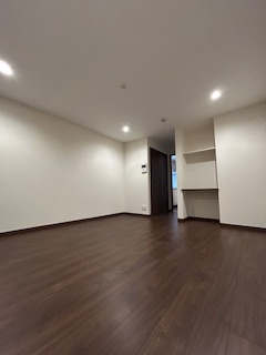 プルメリア江坂の居間・リビング|おしゃれな居間です