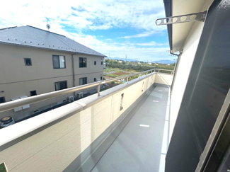 【バルコニー】 | 瑞穂市古橋！築11年中古住宅！敷地広々103坪！お車スペース4台以上可能！南小学校まで徒歩10分！ | 瑞穂市古橋！築11年中古住宅！敷地広々103坪！お車スペース4台以上可能！南小学校まで徒歩10分！