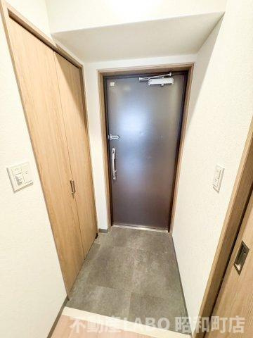 LEGALAND+ABENO SANMEICHOの玄関