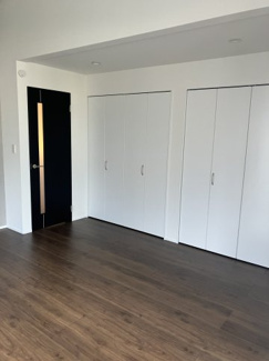 【居間・リビング】 | 野上2丁目新築戸建て | リビングにもたっぷり収納でスッキリ