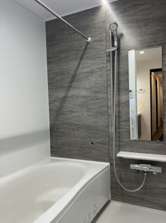 【浴室】 | 野上2丁目新築戸建て | 浴槽広々でゆっくり疲れを癒せます