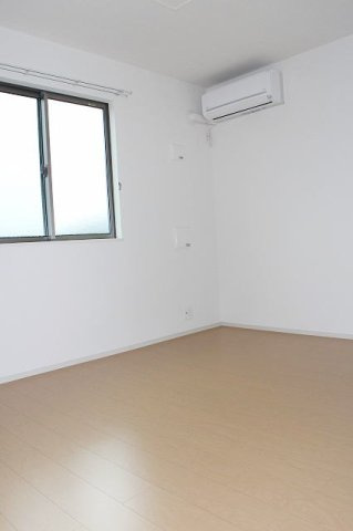 ハピネス２の内装|過ごしやすい室内です