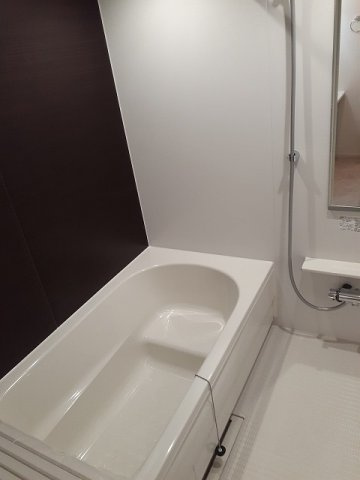 ガーデンハウスプリムローズ　Ⅱの浴室|ゆったり過ごせるお風呂です