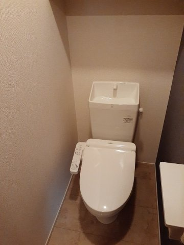 ガーデンハウスプリムローズ　Ⅱのトイレ|落ち着いたトイレです