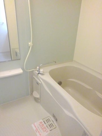 ハピネス・Ⅱの浴室|コンパクトで使いやすいお風呂です