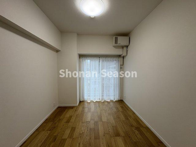 【洋室】 | 各部屋にクローゼットがあり部屋ごとに片づけやすいですよ◎