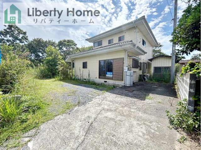 北茨城市中郷町足洗　中古戸建の外観|ご予約をいただければ、『平日の空いた時間』『周辺物件まとめて見たい』『1件だけ見たい』ももちろん可能です♪
お気軽にお問合せください♪