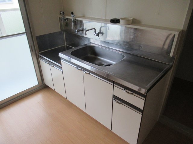 兵庫県公社　東垂水南（４）４Ｂ号棟のキッチン|きれいなキッチンです