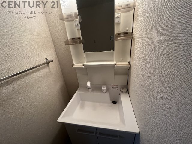シャンプー付の洗面台です