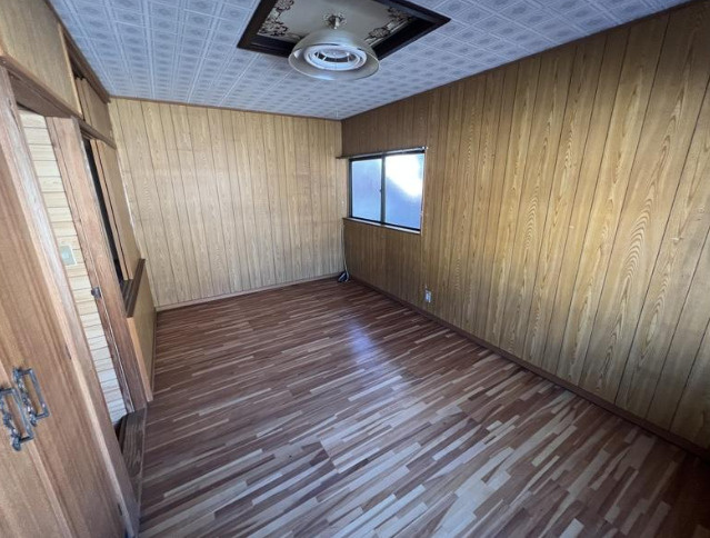 生駒市俵口町の戸建ての内装