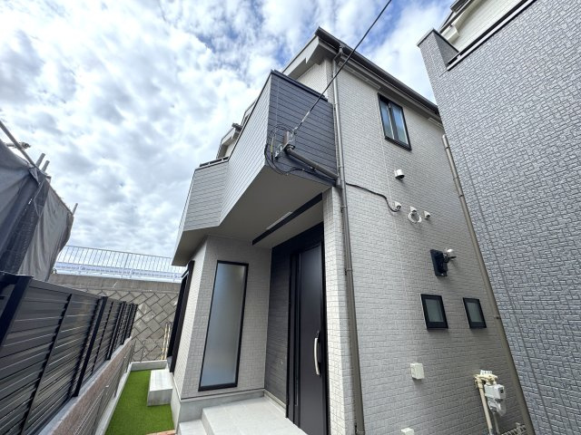 葛飾区西水元３丁目新築戸建【幸田小学校：7分】の外観|A号棟外観・完成済み内覧可能です！