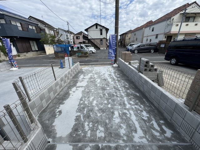 葛飾区西水元３丁目新築戸建【幸田小学校：7分】の駐車場|A号棟駐車スペース・縦列2台駐車可