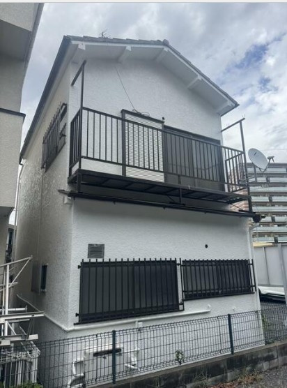 志木市柏町戸建（店舗付き住居）のエントランス