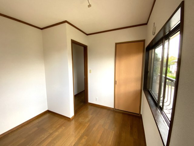 大網白里市木崎1中古戸建の洋室