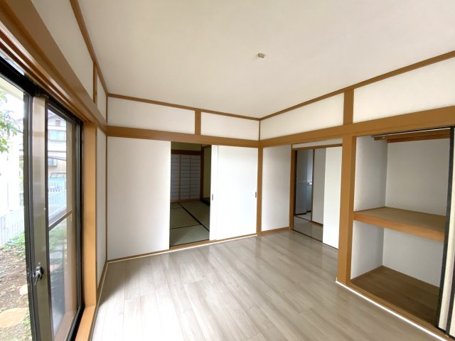 大網白里市木崎1中古戸建の洋室