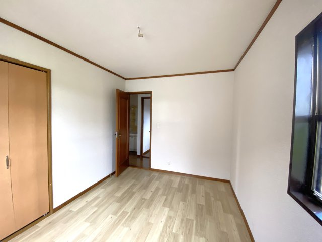 大網白里市木崎1中古戸建の洋室