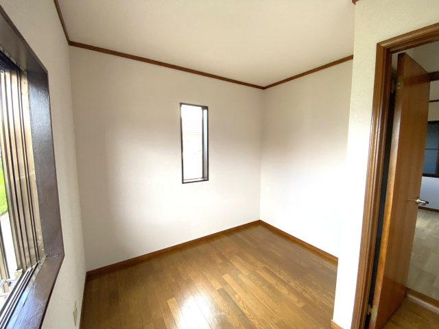 大網白里市木崎1中古戸建の洋室