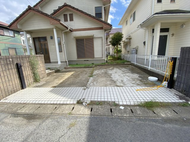 大網白里市木崎1中古戸建の駐車場