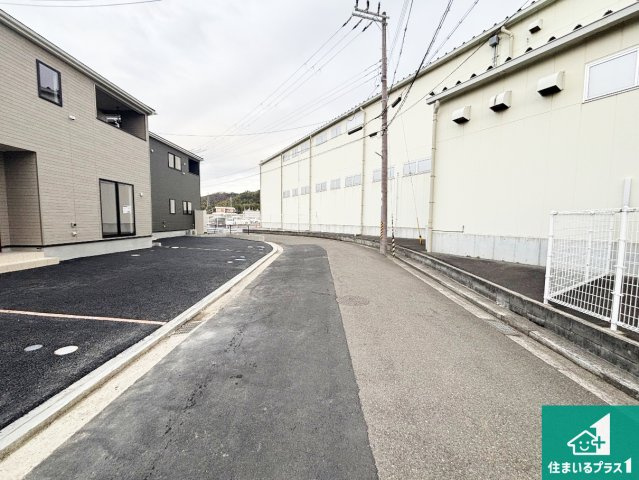 和歌山市鳴神　第４期　新築一戸建ての前面道路含む現地写真|車通りの少ない前面道路！お子様がいらっしゃるご家族でも安心！