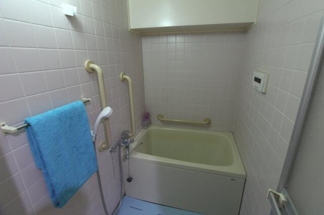 コーポラストマトの浴室|※２０９号室募集時の写真です。