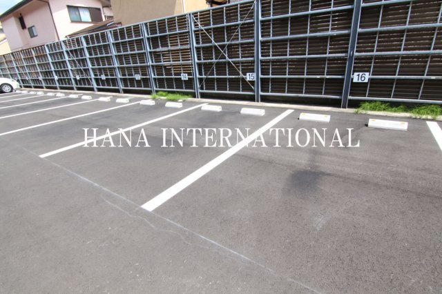 クレオ舞浜Ⅱの駐車場