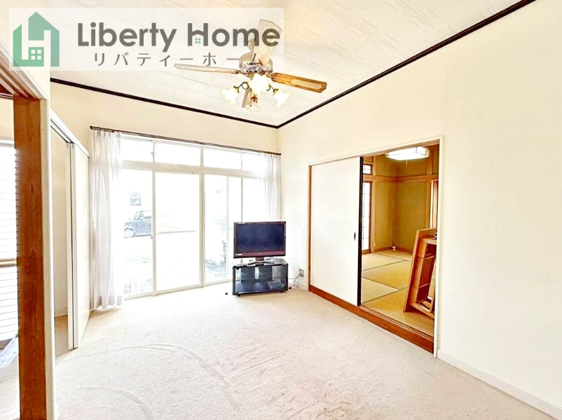 北茨城市大津町五浦1丁目　中古戸建の居間・リビング