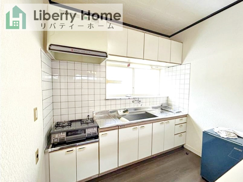 北茨城市大津町五浦1丁目　中古戸建のキッチン