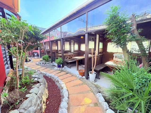 新溝ガーデンスペース店舗の外観