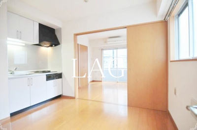 【居間・リビング】 | 橘ビル | 洋室のお部屋です。