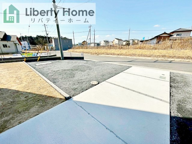 水戸市内原町第12　新築戸建　2号棟の駐車場
