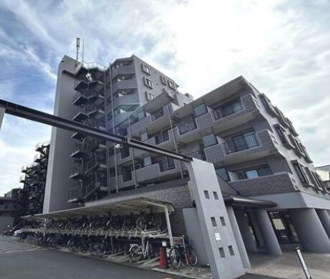 新座市畑中３丁目の賃貸マンションの外観
