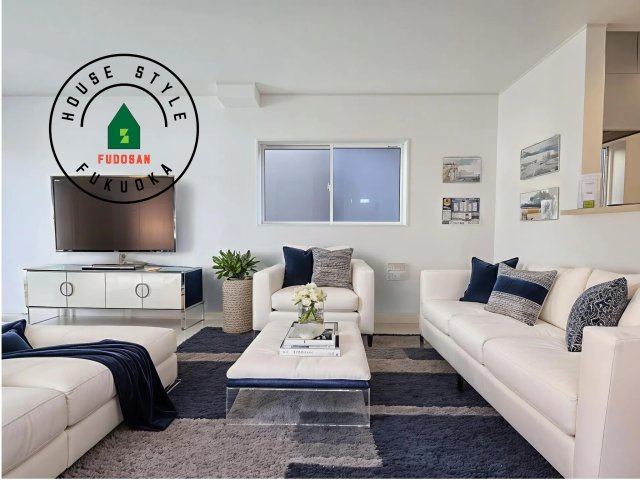 福岡市東区舞松原6丁目第2-2棟（2号棟）の居間・リビング|明るく開放的なリビングダイニングは豊かな陽光が注ぎ込み、やすらぎの空間を演出してくれます。ご家族で楽しいひとときをお過ごし下さい。※家具はCGを合成したものです。