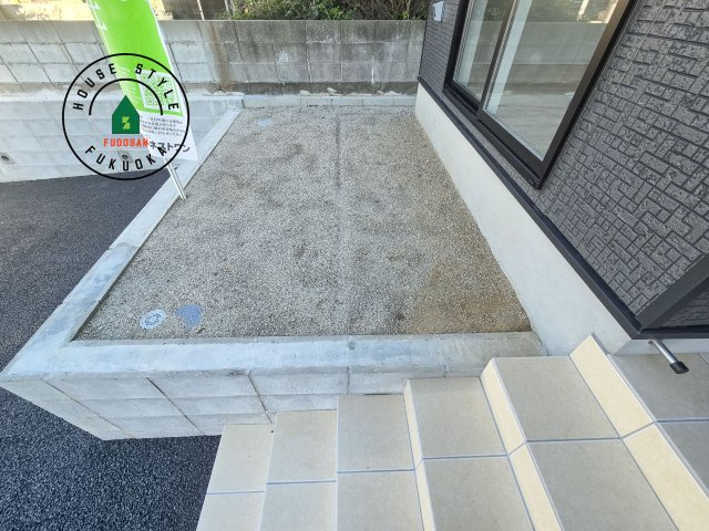 福岡市東区舞松原6丁目第2-2棟（2号棟）の庭|お庭で自由な時間を過ごせます。