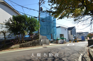【前面道路含む現地写真】 | ※令和7年12月上旬に撮影