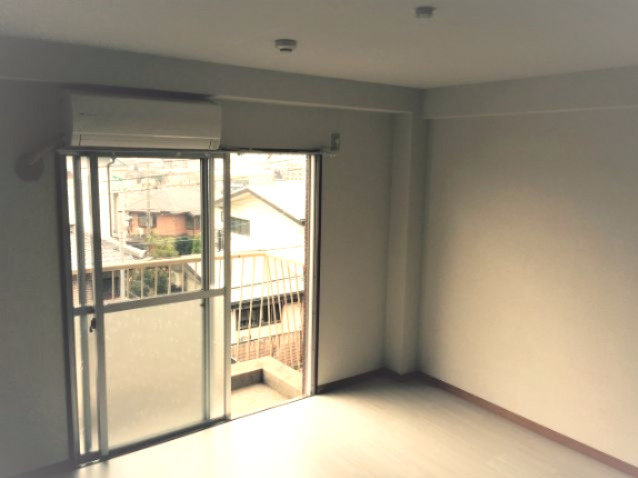 コフレ朝霧の洋室