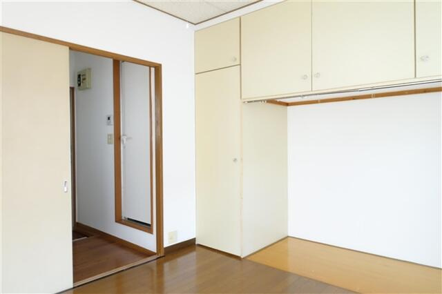 apartment 笹塚３丁目