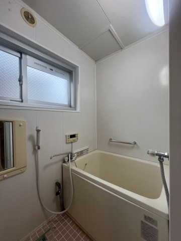 東舞子台ハイツB棟の浴室