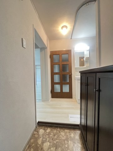 東舞子台ハイツB棟の玄関