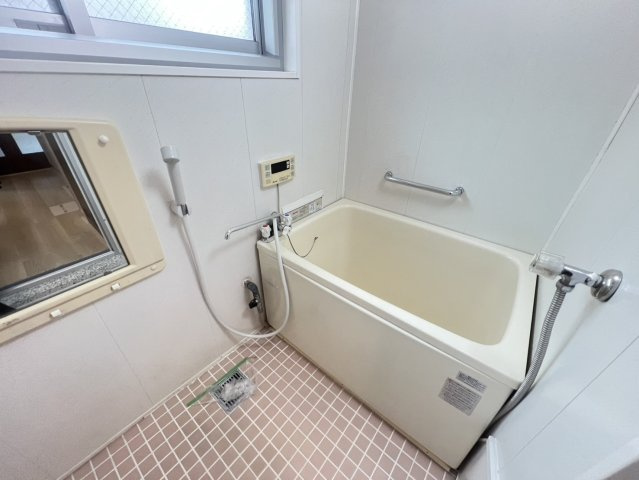 東舞子台ハイツB棟の浴室