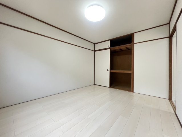 東舞子台ハイツB棟のその他