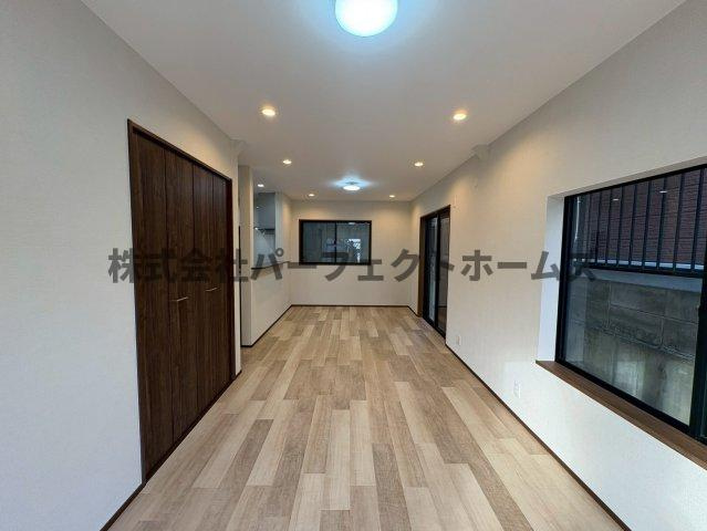 【居間・リビング】の画像